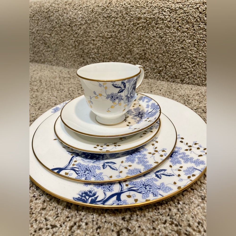 Lenox Dinnerware Set